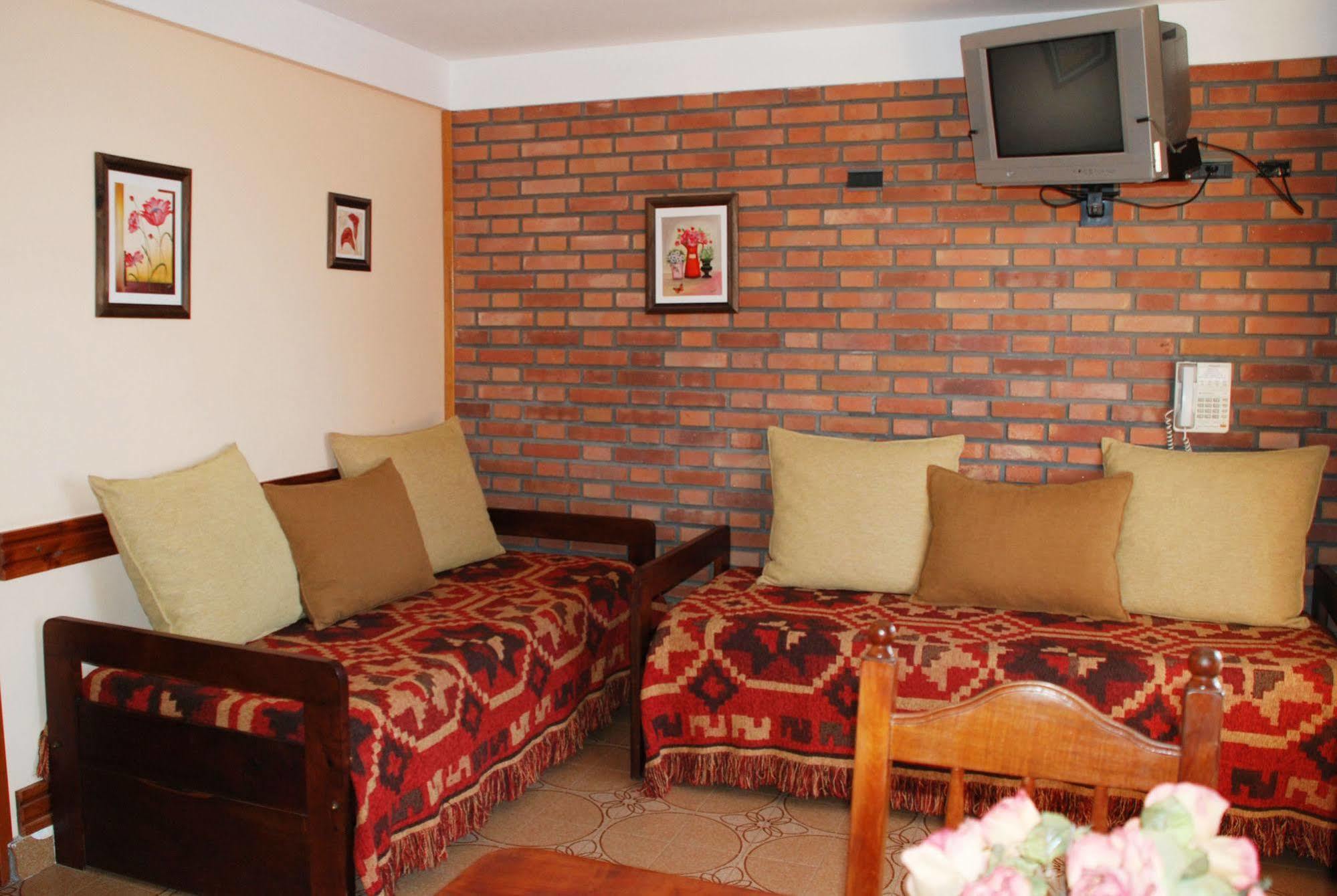 Lejano Nahuel Hotel San Carlos de Bariloche Ngoại thất bức ảnh